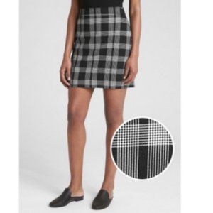 GAP Black Plaid Skirt